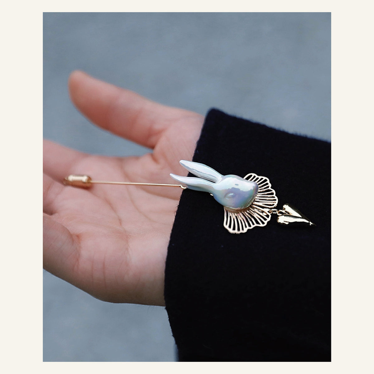 ORVENIOR Rabbit and Heart Stick Brooch for Women PT01